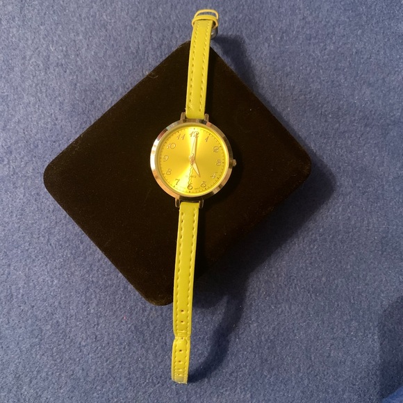 Lime green Quartz Watch - Picture 2 of 4